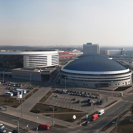 Slavyanskaya Hotel Minsk Esterno foto