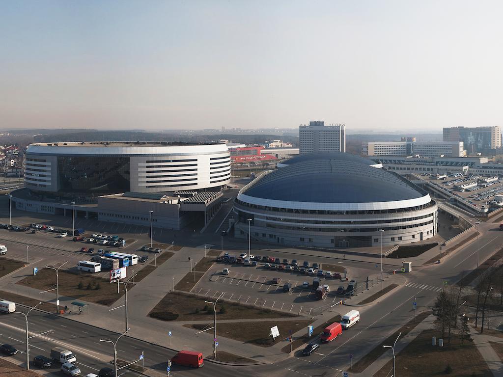 Slavyanskaya Hotel Minsk Esterno foto